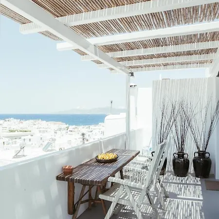Central Local Living In Mykonos, Main Town Apartment *